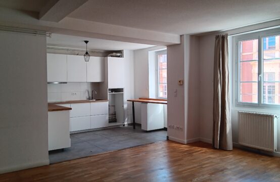 Saint Georges- Appartement type 4 duplex de 93 m2 avec tropézienne